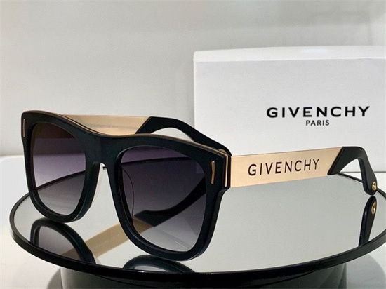 Givenchy Sunglass AAA 039